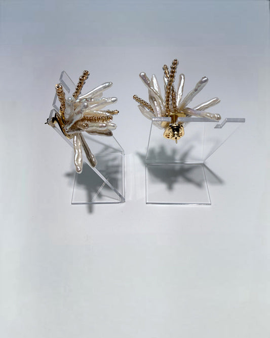 Tidal Stix White Pearl and Gold Earring